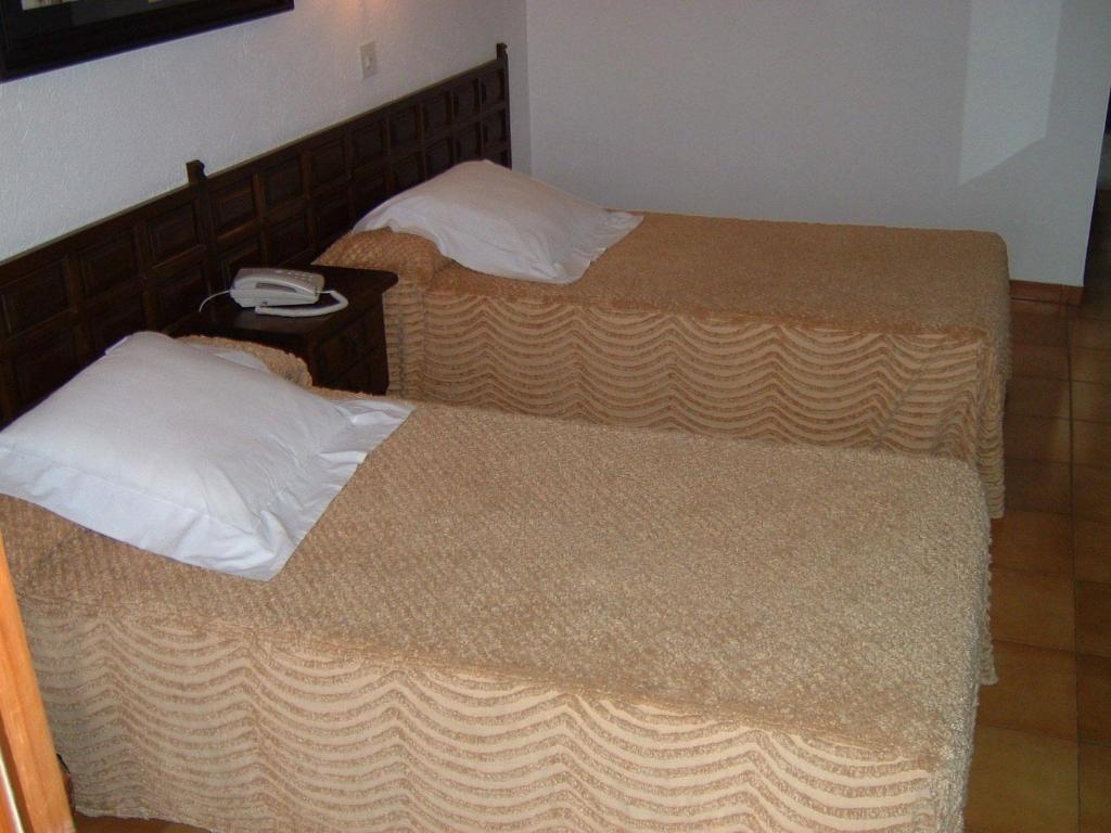 Hostal Miryam L' Escala Δωμάτιο φωτογραφία