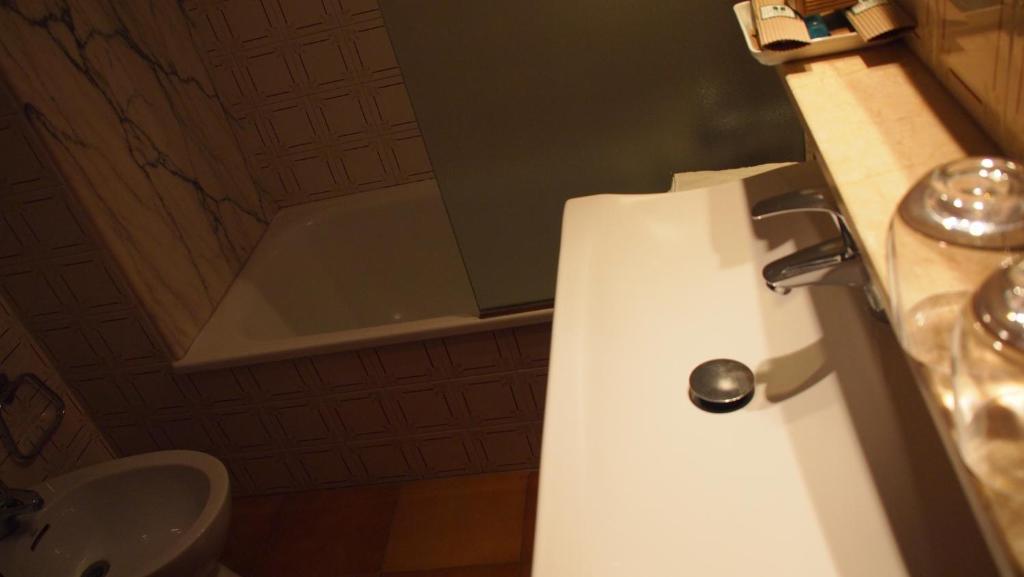 Hostal Miryam L' Escala Δωμάτιο φωτογραφία