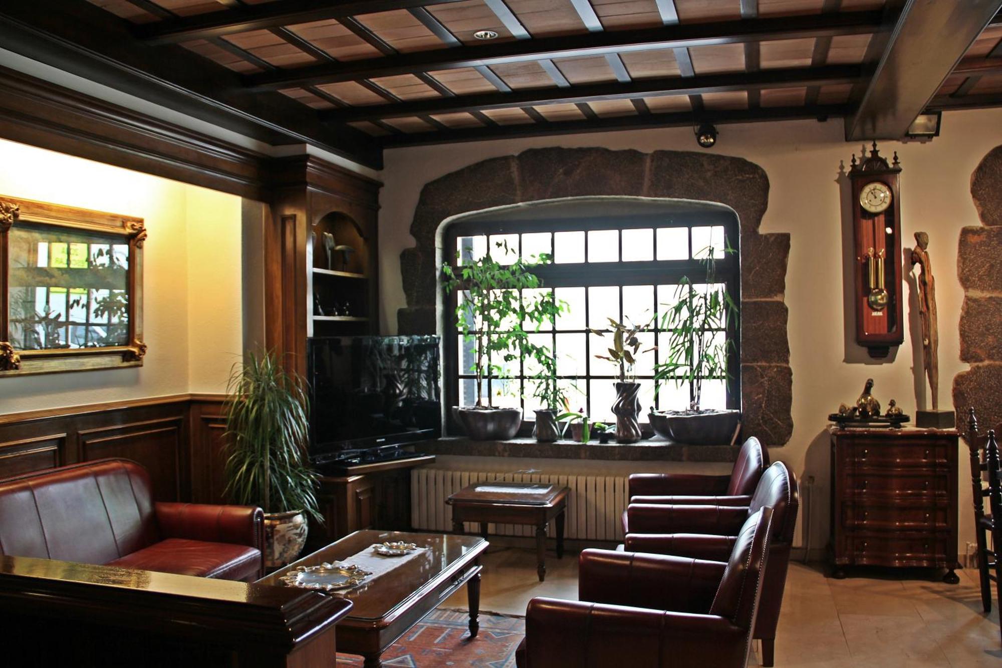 Hostal Miryam L' Escala Εξωτερικό φωτογραφία