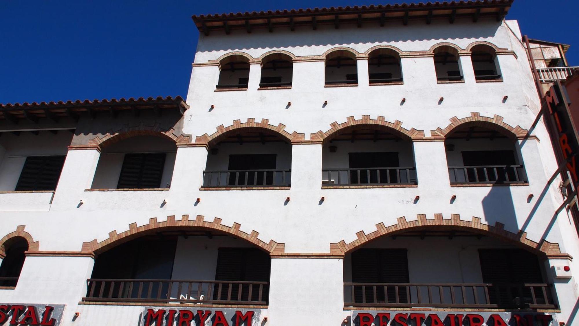 Hostal Miryam L' Escala Εξωτερικό φωτογραφία